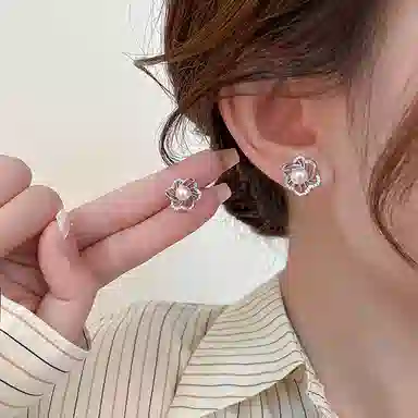 WAW