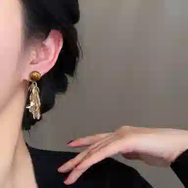 WAW
