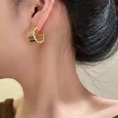 WAW