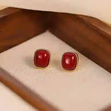 WAW