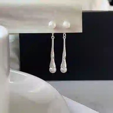 WAW