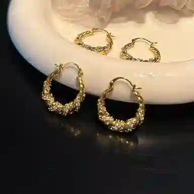 WAW
