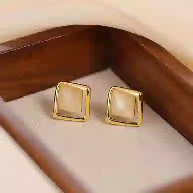 WAW