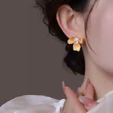 WAW