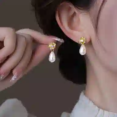 WAW