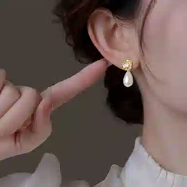 WAW