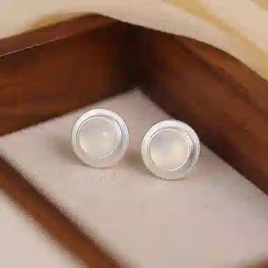 WAW
