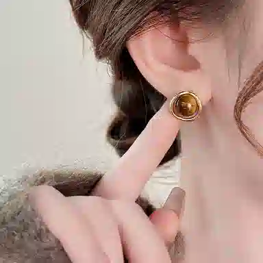 WAW
