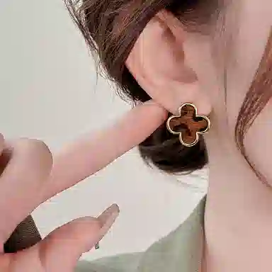 WAW