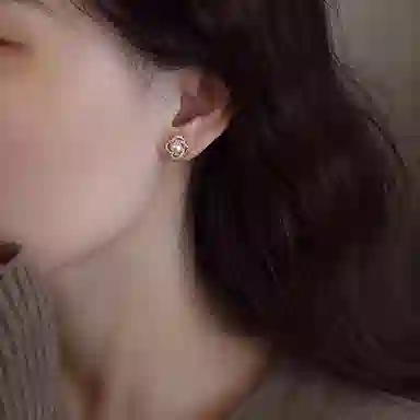 WAW