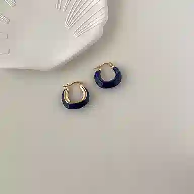 WAW