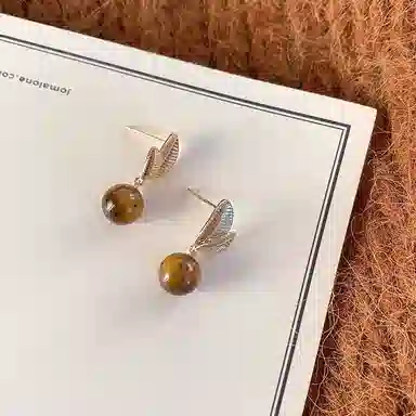 WAW