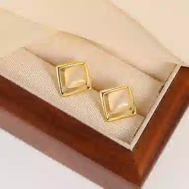 WAW