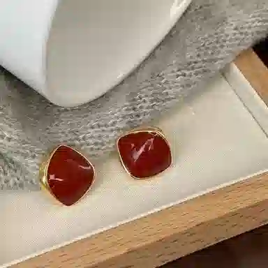 WAW