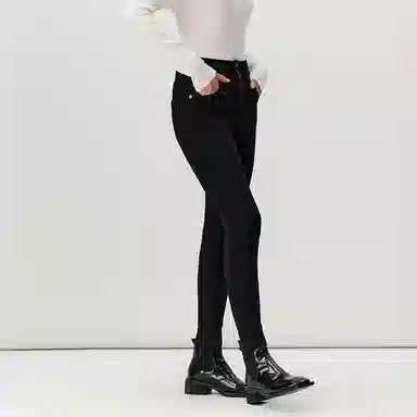 太平鸟 四面弹小脚牛仔裤 女款