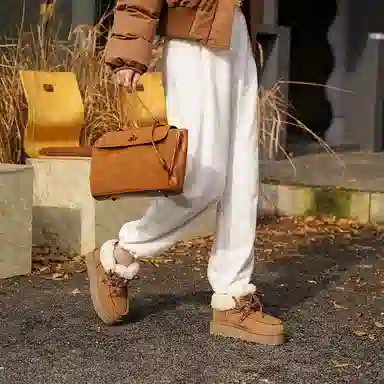 牛反绒 保暖增高防滑 休闲时尚简约系带舒适 短筒 雪地靴 女款 栗色