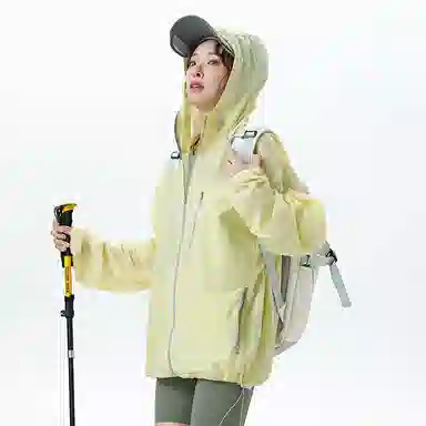 巴塞罗那足球俱乐部 宽松休闲山系户外登山钓鱼连帽薄款 超轻凉感防紫外线透气速干防晒服 男女同款