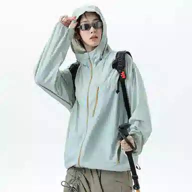 巴塞罗那足球俱乐部 宽松休闲山系户外登山钓鱼连帽薄款 超轻凉感防紫外线透气速干防晒服 男女同款