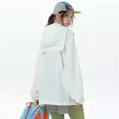 巴塞罗那足球俱乐部 宽松休闲山系户外登山钓鱼连帽薄款 超轻凉感防紫外线透气速干防晒服 男女同款