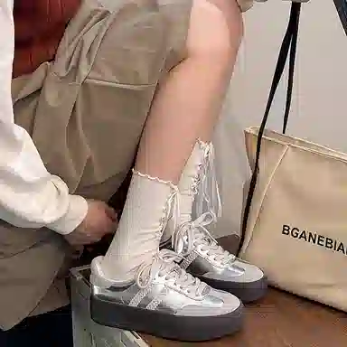 Lao Miao Low Top Silver