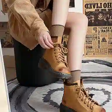 老喵 复古休闲简约 马丁靴 女款 棕色