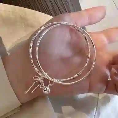 尚仟伊 在逃公主莫比乌斯双环叠戴小众森系蝴蝶结铃铛吊坠 甜美风气质百搭通勤款镯子 合金 手镯 女款 甜蜜饰爱 浪漫告白送礼