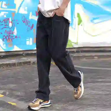 FUERZA Retro Straight Jeans