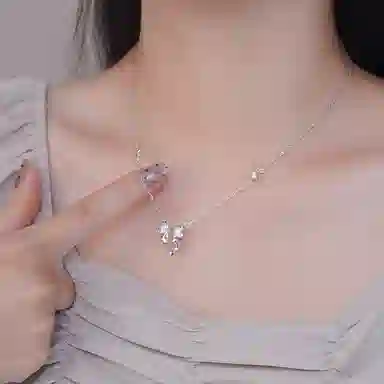 【纯银999 | 蝴蝶结造型】 琉堇 甜美温柔蝴蝶结吊坠 少女心森系小清新纯银颈链 梦幻灵动闪闪甜妹星星锁骨链 足银 项链 女款 告白礼盒