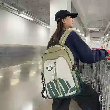 尊梵 大容量初中生结实耐用背包防水 尼龙 双肩包 男女同款情侣款 多色