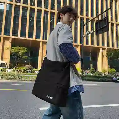 尊梵 轻便旅行包大容量健身包空间时尚收纳运动出差简约 尼龙 斜挎包 男女同款情侣款 多色