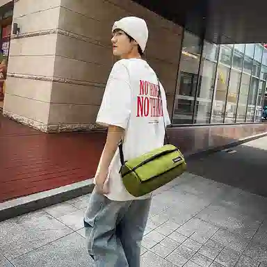 尊梵 运动出差训练包旅游行李 尼龙 圆筒单肩斜挎包 男女同款情侣款 多色