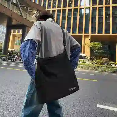 尊梵 轻便旅行包大容量健身包空间时尚收纳运动出差简约 尼龙 斜挎包 男女同款情侣款 多色