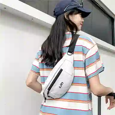 尊梵 日系小众设计百搭轻便 尼龙 胸包 男女同款情侣款 黑色/蓝色/白色