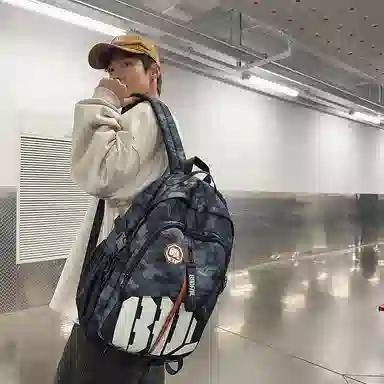 尊梵 大容量初中生结实耐用背包防水 尼龙 双肩包 男女同款情侣款 多色