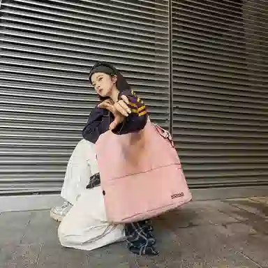 尊梵 轻便旅行包大容量健身包空间时尚收纳运动出差简约 尼龙 斜挎包 男女同款情侣款 多色