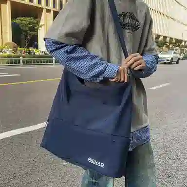 尊梵 轻便旅行包大容量健身包空间时尚收纳运动出差简约 尼龙 斜挎包 男女同款情侣款 多色