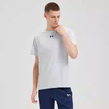 Under Armour T