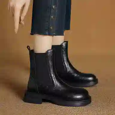 Safiya Melard Chelsea Boots