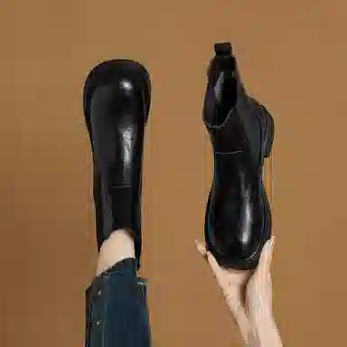 Safiya Melard Chelsea Boots