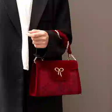 Vinyo Handbag