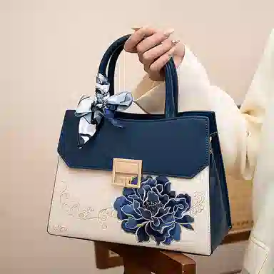 Vineo Peony Embroidery Handbag
