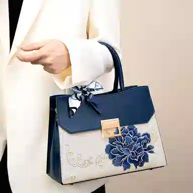 Vineo Peony Embroidery Handbag