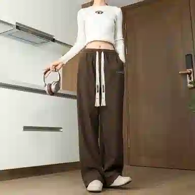 URBAN AUTHENTIC logo