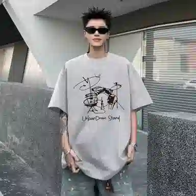 URBAN AUTHENTIC T