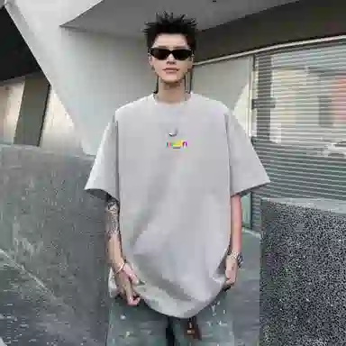 URBAN AUTHENTIC logoT