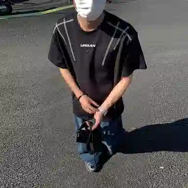 URBAN AUTHENTIC LogoT