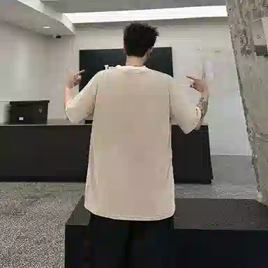 URBAN AUTHENTIC LOGOT