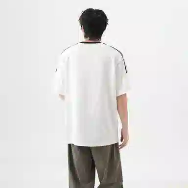 URBAN AUTHENTIC LOGOT