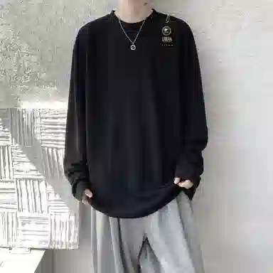 URBAN AUTHENTIC T