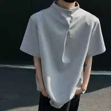 URBAN AUTHENTIC T